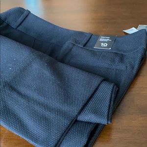 NWT Textured black dress pant.